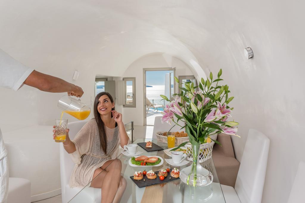 Elite Luxury Suites Oía Dış mekan fotoğraf